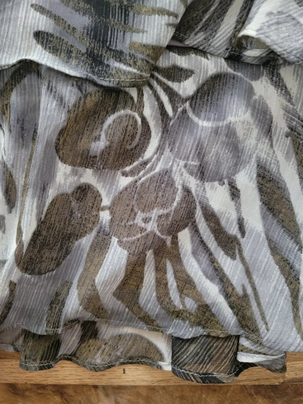Gray/White/Black vintage-inspired grey/white animal floral print tiered skirt